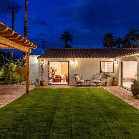 Casa De Tierra By Acme House Company-3